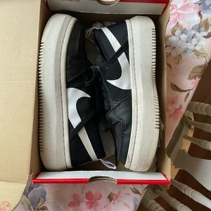 Nike platform sneakers court vision Alta